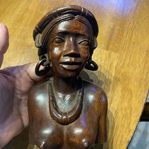Hand carved of igorot wooden bust of tribal woman. 6.5 inch tall. Excellent cond